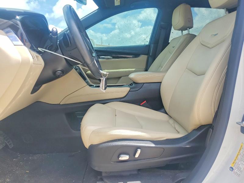 56974986 :رقم المزاد ، 1GYKNARS9HZ277090 vin ، 2017 Cadillac Xt5 مزاد بيع