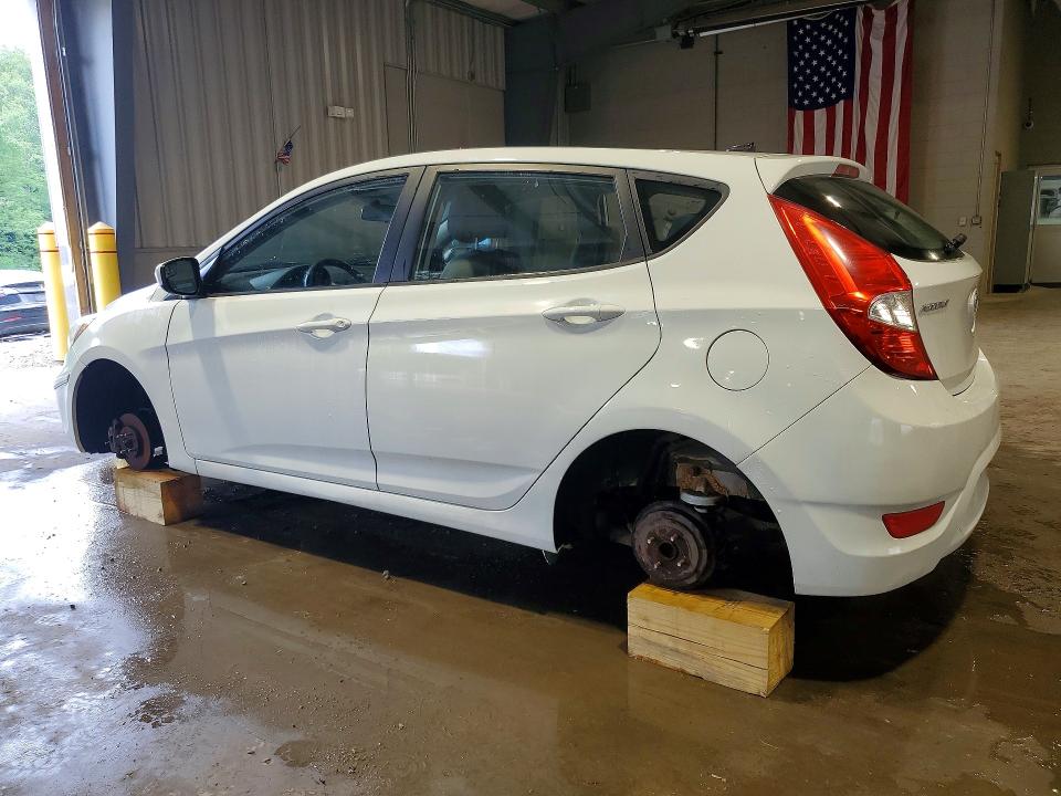 57594036 :رقم المزاد ، KMHCT5AE1FU216318 vin ، 2015 Hyundai Accent مزاد بيع