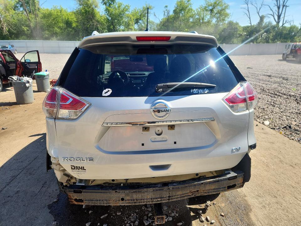 55971696 :رقم المزاد ، 5N1AT2MT6FC832389 vin ، 2015 Nissan Rogue مزاد بيع
