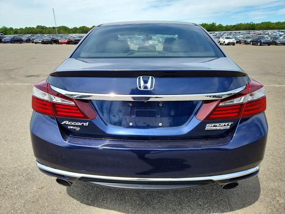 Продаж на аукціоні авто 2017 Honda Accord, vin: 1HGCR2F12HA249955, номер лоту: 57694426