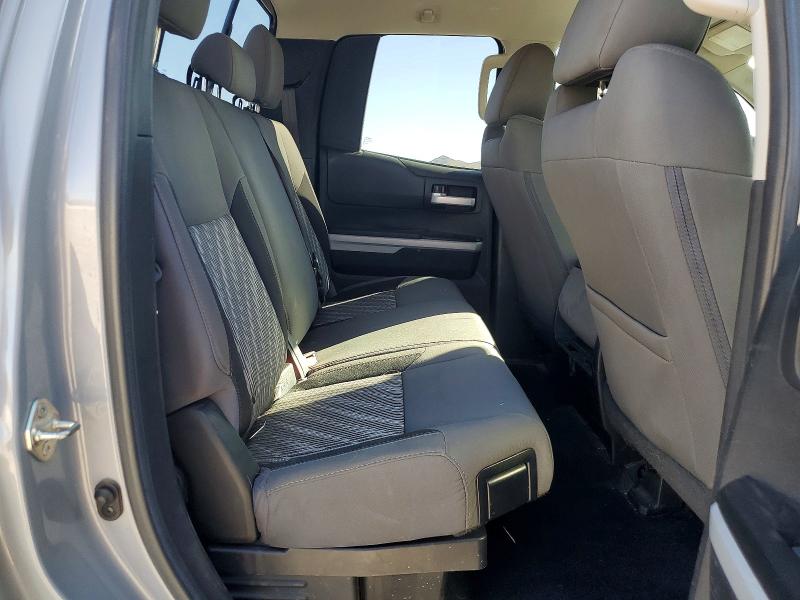 55536526 :رقم المزاد ، 5TFUY5F1XLX872401 vin ، 2020 Toyota Tundra مزاد بيع