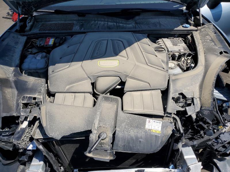 56307576 :رقم المزاد ، WP1BE2AY8NDA51058 vin ، 2022 Porsche Cayenne مزاد بيع