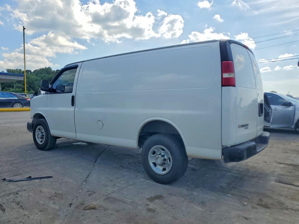 56886456 :رقم المزاد ، 1GCWGFCF9F1119533 vin ، 2015 Chevrolet Express G2500 مزاد بيع