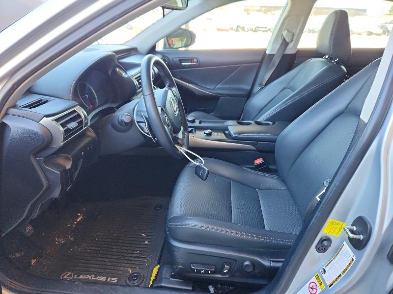 56171116 :رقم المزاد ، JTHBF1D22F5050661 vin ، 2015 Lexus Is مزاد بيع