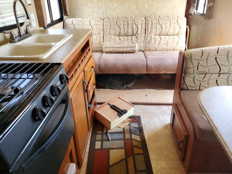 Продажа на аукционе авто 2010 Catalina Trailer, vin: 5ZT2CALBXAA009480, номер лота: 56032736
