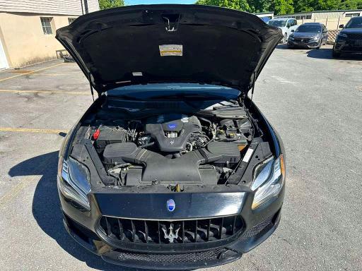 56631206 :رقم المزاد ، ZAM56YRS3J1285288 vin ، 2018 Maserati Quattroporte مزاد بيع