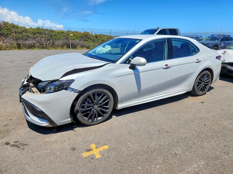 58298536 :رقم المزاد ، 4T1K61AK8MU601146 vin ، 2021 Toyota Camry مزاد بيع