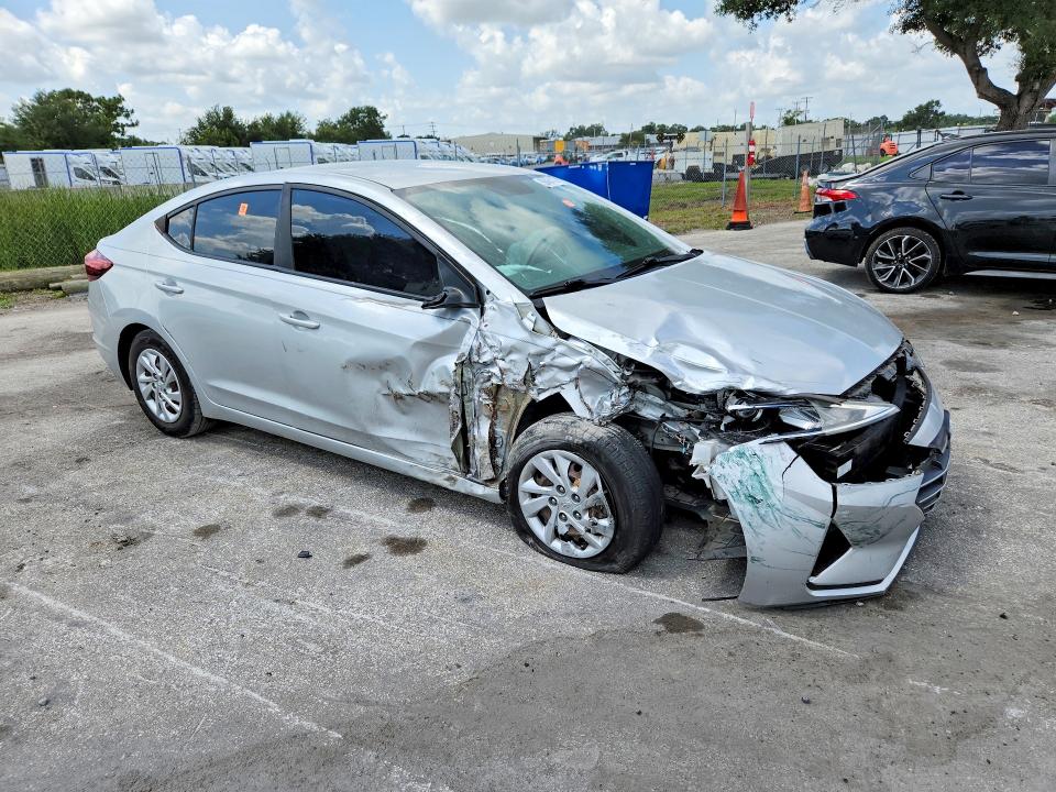 58464176 :رقم المزاد ، 5NPD74LF9KH495227 vin ، 2019 Hyundai Elantra مزاد بيع