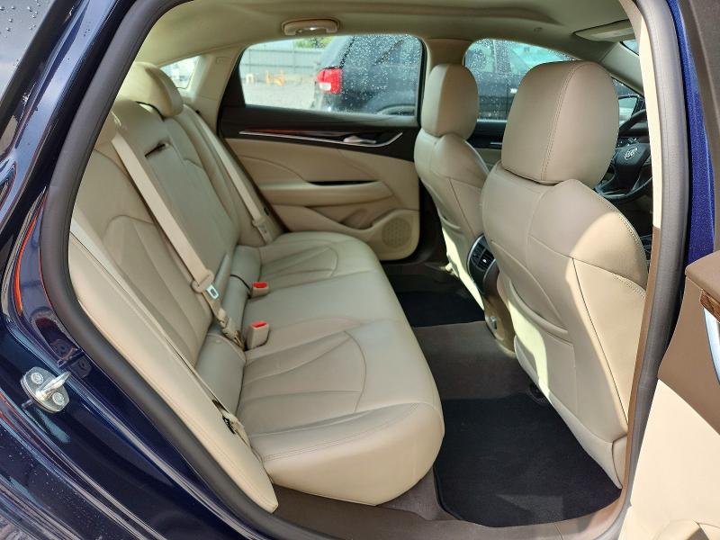58764216 :رقم المزاد ، 1G4ZP5SS3HU151008 vin ، 2017 Buick Lacrosse مزاد بيع