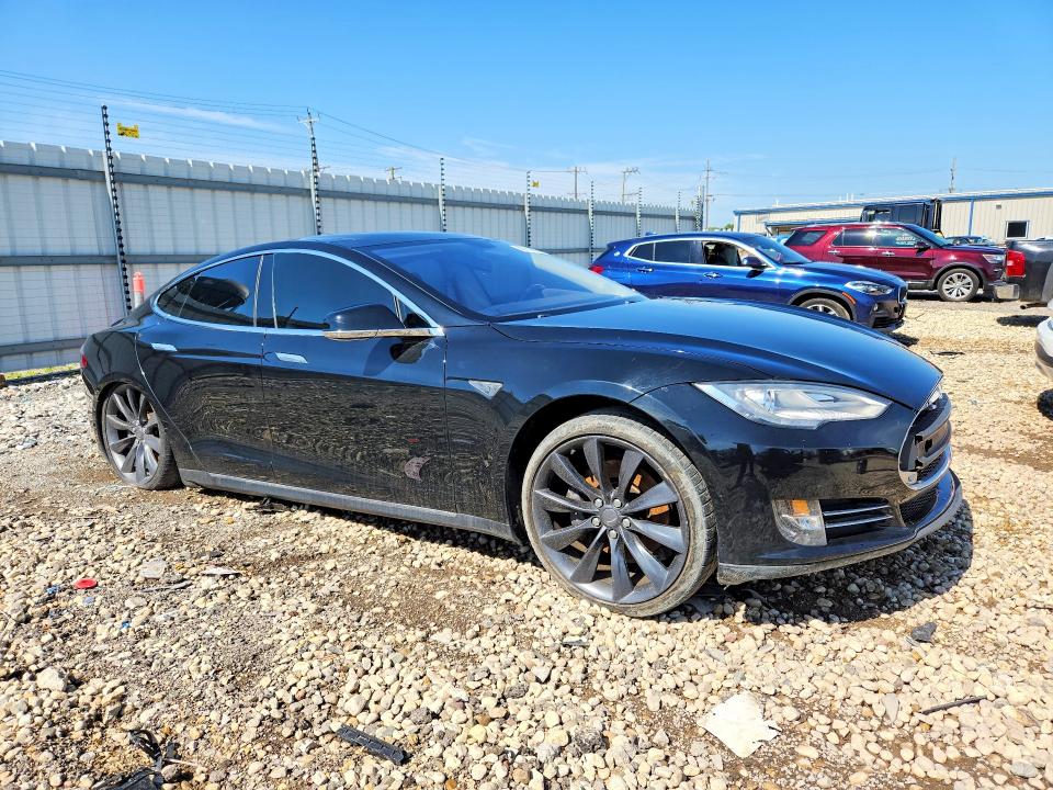 Продажа на аукционе авто 2013 Tesla Model S, vin: 5YJSA1BG5DFP03896, номер лота: 58914066