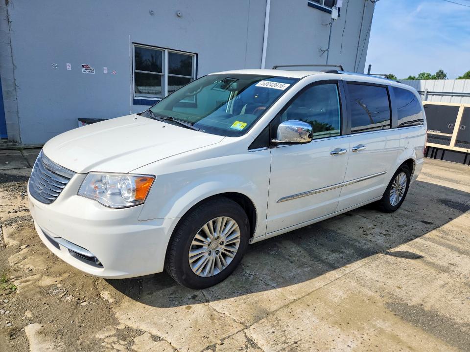 58843916 :رقم المزاد ، 2C4RC1GG1DR531257 vin ، 2013 Chrysler Town & Country مزاد بيع