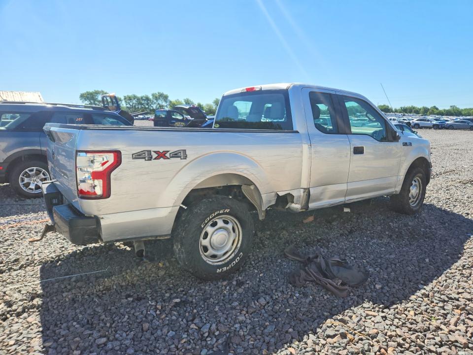 56358326 :رقم المزاد ، 1FTFX1E52JFC43954 vin ، 2018 Ford F150 مزاد بيع