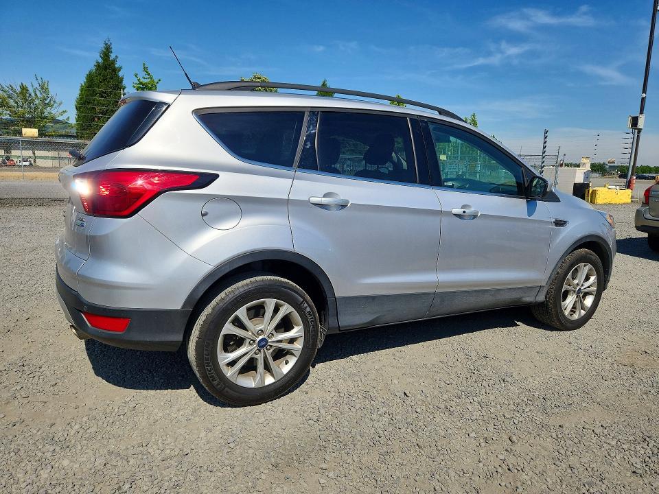 Продаж на аукціоні авто 2019 Ford Escape, vin: 1FMCU9HD9KUC05515, номер лоту: 57255686
