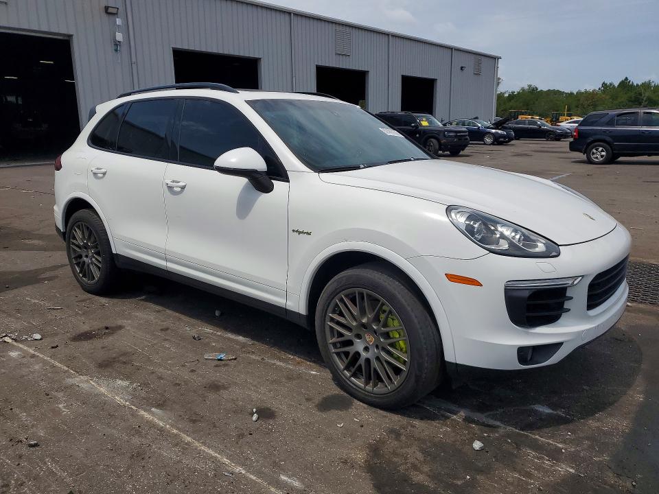 57470156 :رقم المزاد ، WP1AE2A22HLA74286 vin ، 2017 Porsche Cayenne مزاد بيع