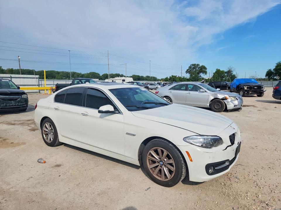 58110136 :رقم المزاد ، WBA5A5C51GG353479 vin ، 2016 Bmw 528 مزاد بيع