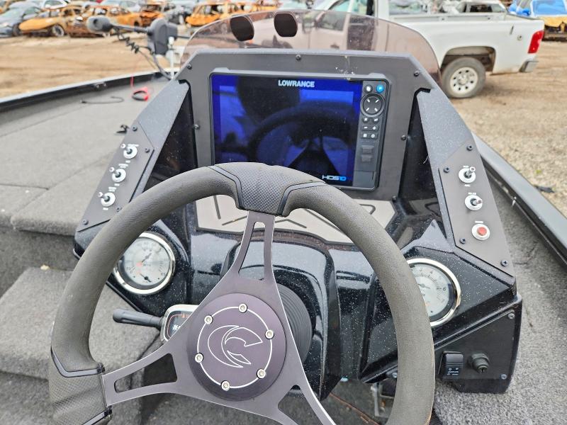 2021 Boat Crestliner მანქანა იყიდება აუქციონზე, vin: CRC10763A121, აუქციონის ნომერი: 54291676