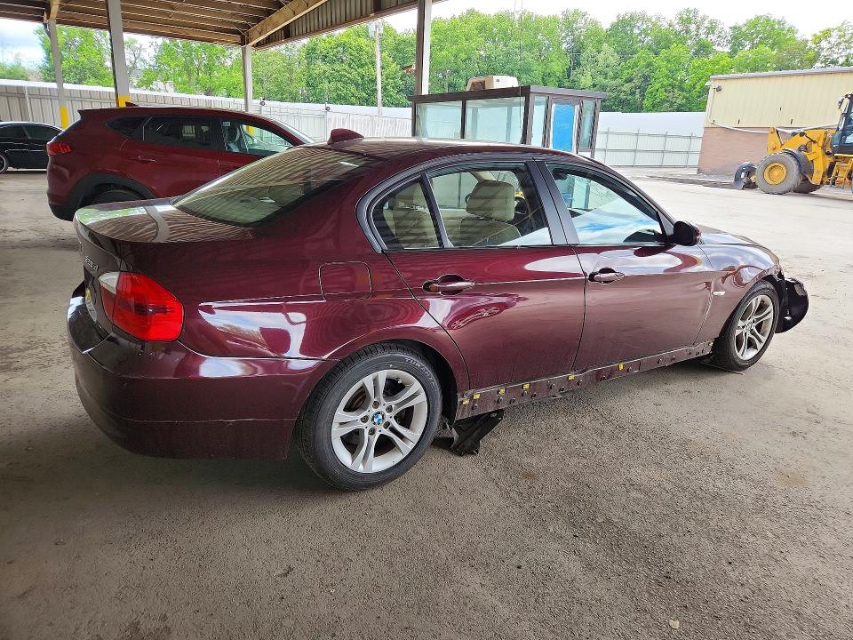 56431946 :رقم المزاد ، WBAVC73578KX91668 vin ، 2008 Bmw 328 مزاد بيع