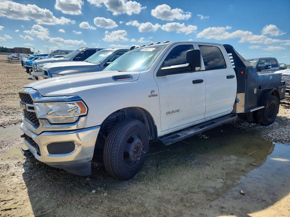 55840706 :رقم المزاد ، 3C7WRTCL9KG529245 vin ، 2019 Ram 3500 مزاد بيع