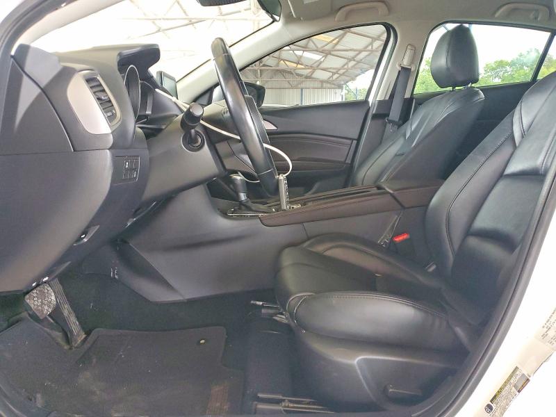 58378416 :رقم المزاد ، 3MZBN1V38JM184005 vin ، 2018 Mazda 3 مزاد بيع