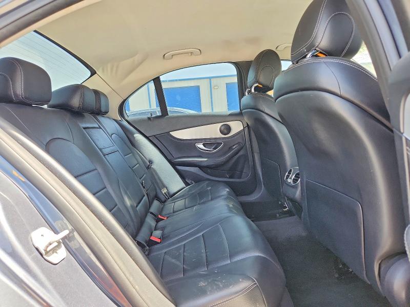 2015 Mercedes-benz C მანქანა იყიდება აუქციონზე, vin: 55SWF4KB4FU020713, აუქციონის ნომერი: 85986415