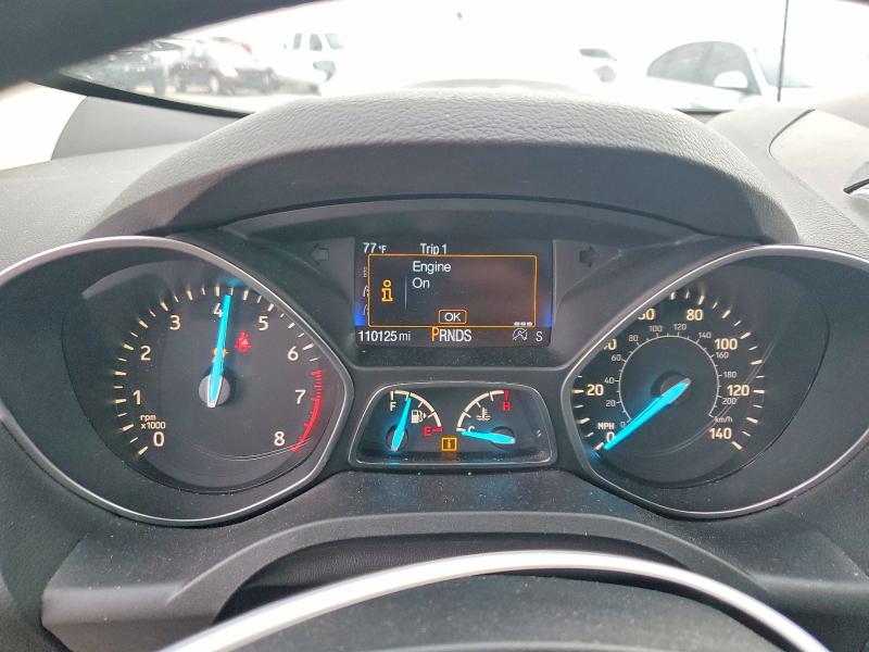 57624806 :رقم المزاد ، 1FMCU0GD5HUC64647 vin ، 2017 Ford Escape مزاد بيع