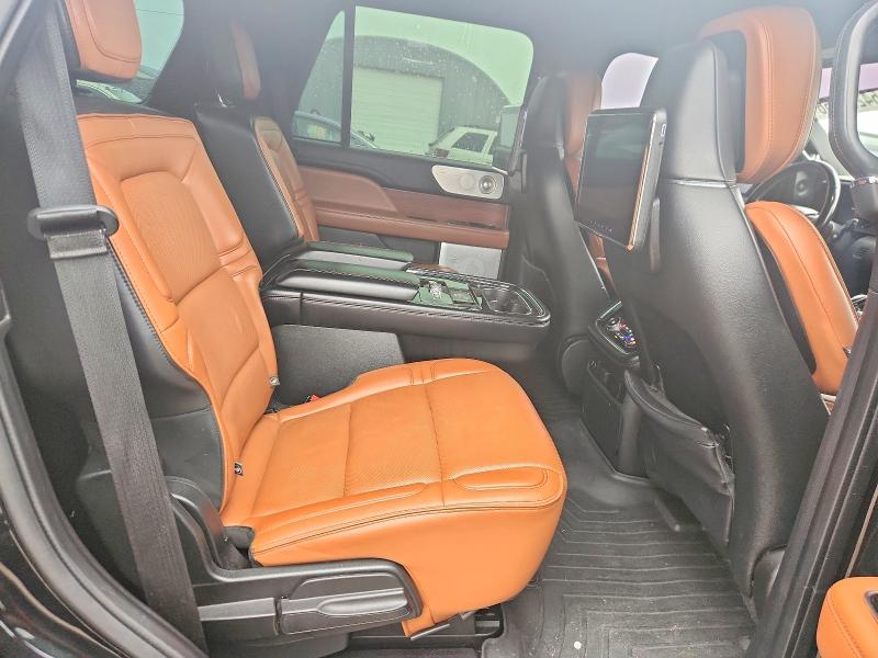 54237266 :رقم المزاد ، 5LMJJ2LT9JEL07330 vin ، 2018 Lincoln Navigator مزاد بيع