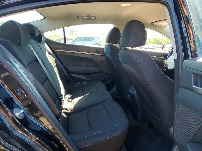 57951976 :رقم المزاد ، 5NPD74LF4JH233744 vin ، 2018 Hyundai Elantra مزاد بيع