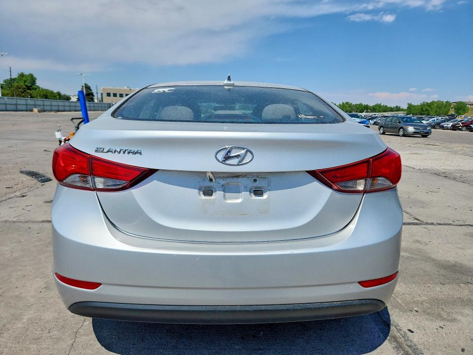 2016 Hyundai Elantra მანქანა იყიდება აუქციონზე, vin: 5NPDH4AE2GH725138, აუქციონის ნომერი: 58518936