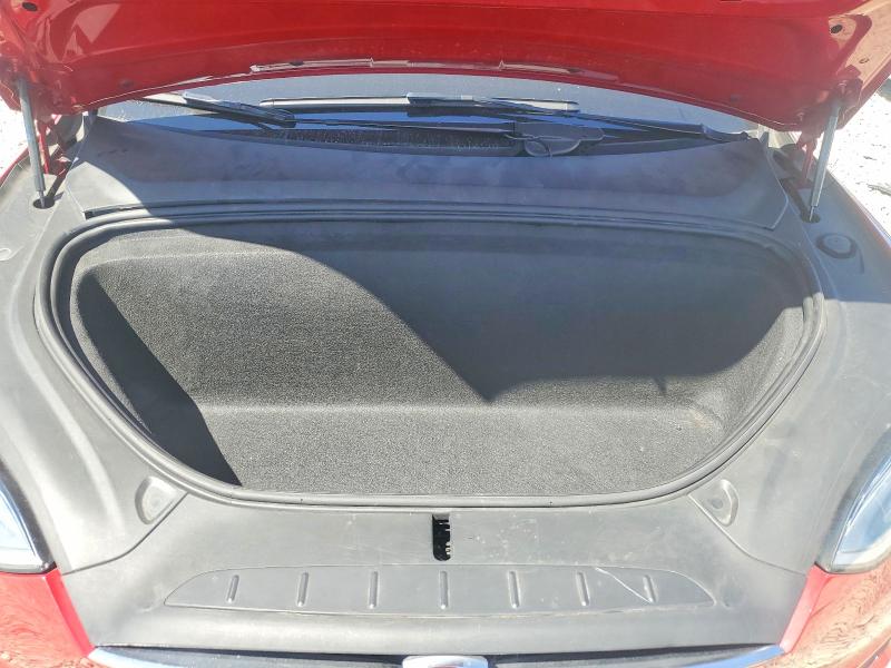 56098256 :رقم المزاد ، 5YJXCAE22KF162402 vin ، 2019 Tesla Model X مزاد بيع