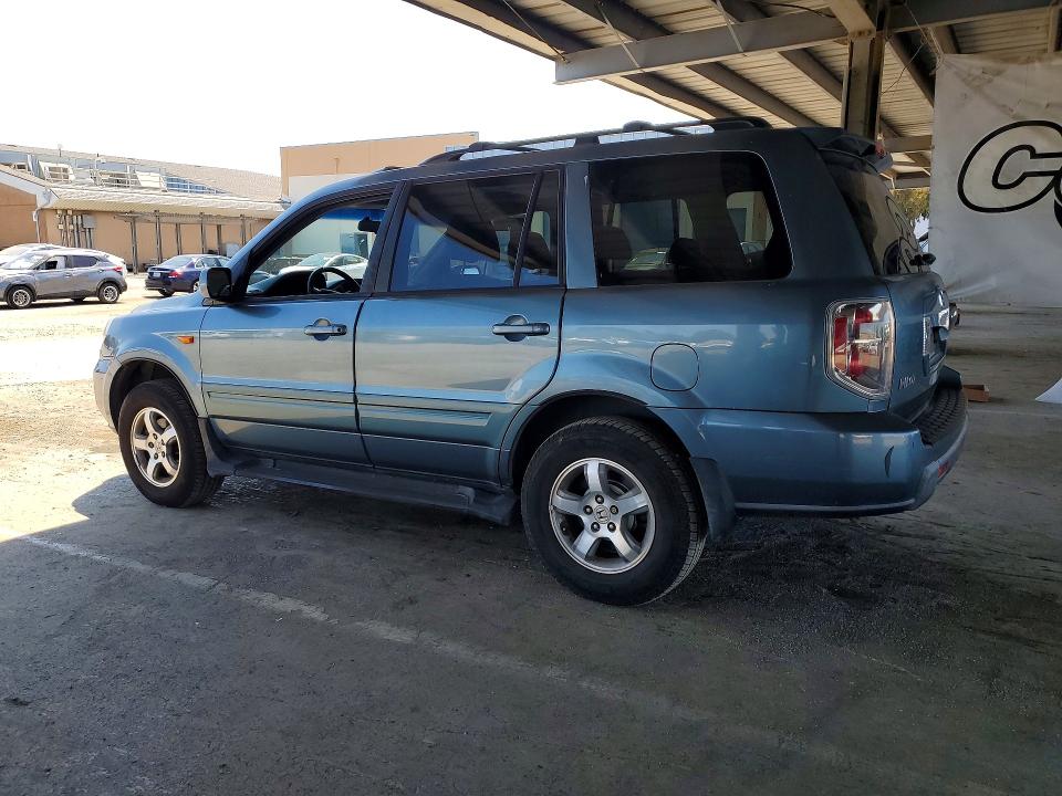57268136 :رقم المزاد ، 5FNYF18788B034760 vin ، 2008 Honda Pilot مزاد بيع