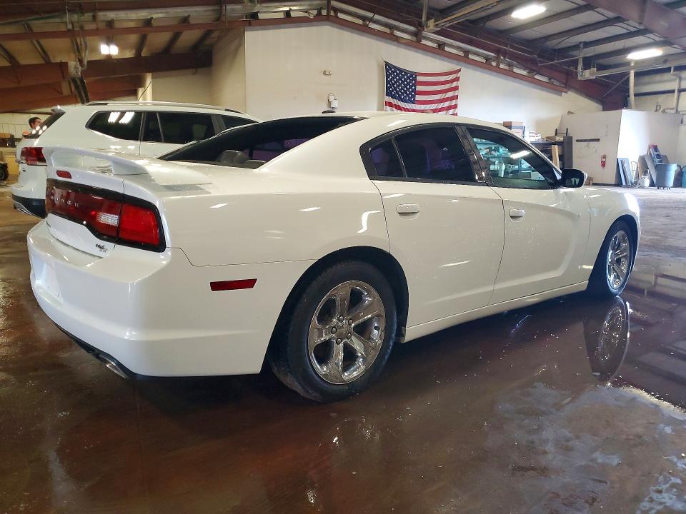57165556 :رقم المزاد ، 2C3CDXCT1DH652650 vin ، 2013 Dodge Charger مزاد بيع