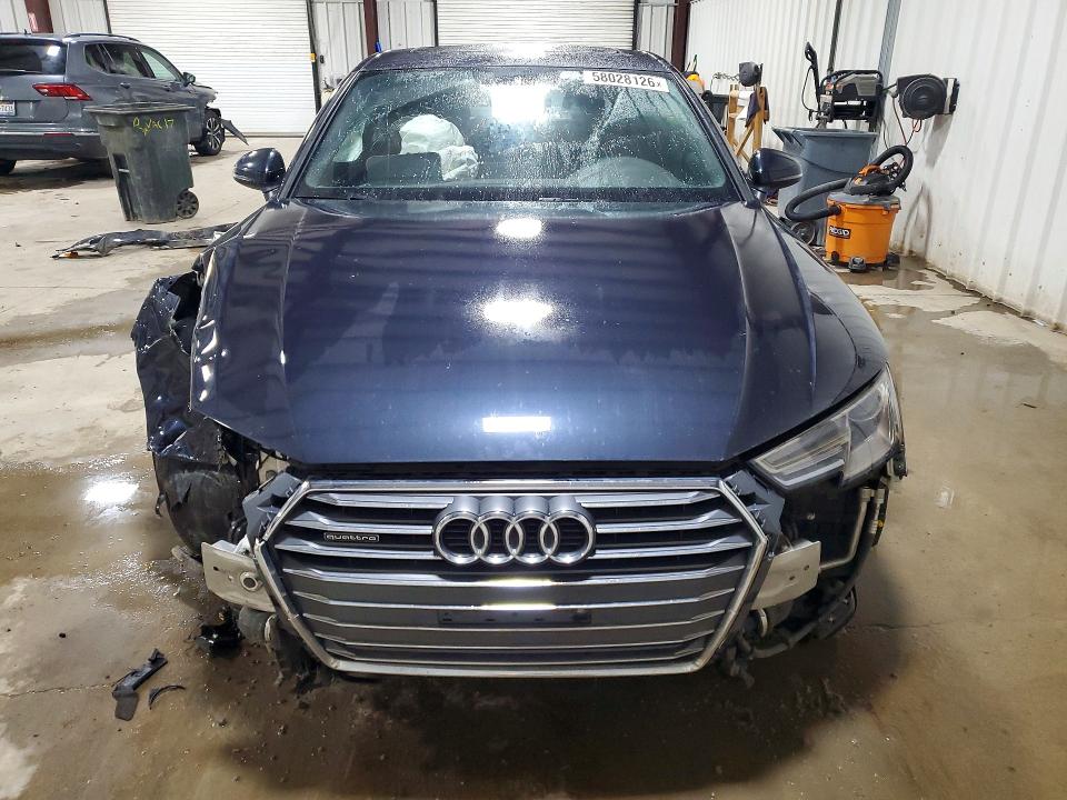 Продаж на аукціоні авто 2017 Audi A4, vin: WAUANAF4XHN041575, номер лоту: 58028126