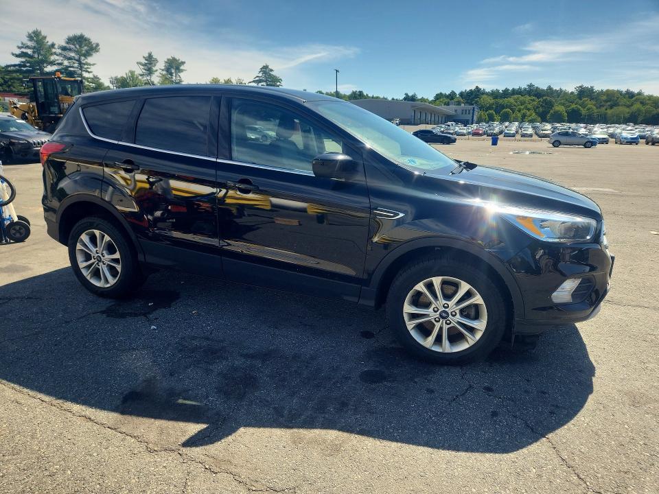 58445306 :رقم المزاد ، 1FMCU9GDXKUC42400 vin ، 2019 Ford Escape مزاد بيع