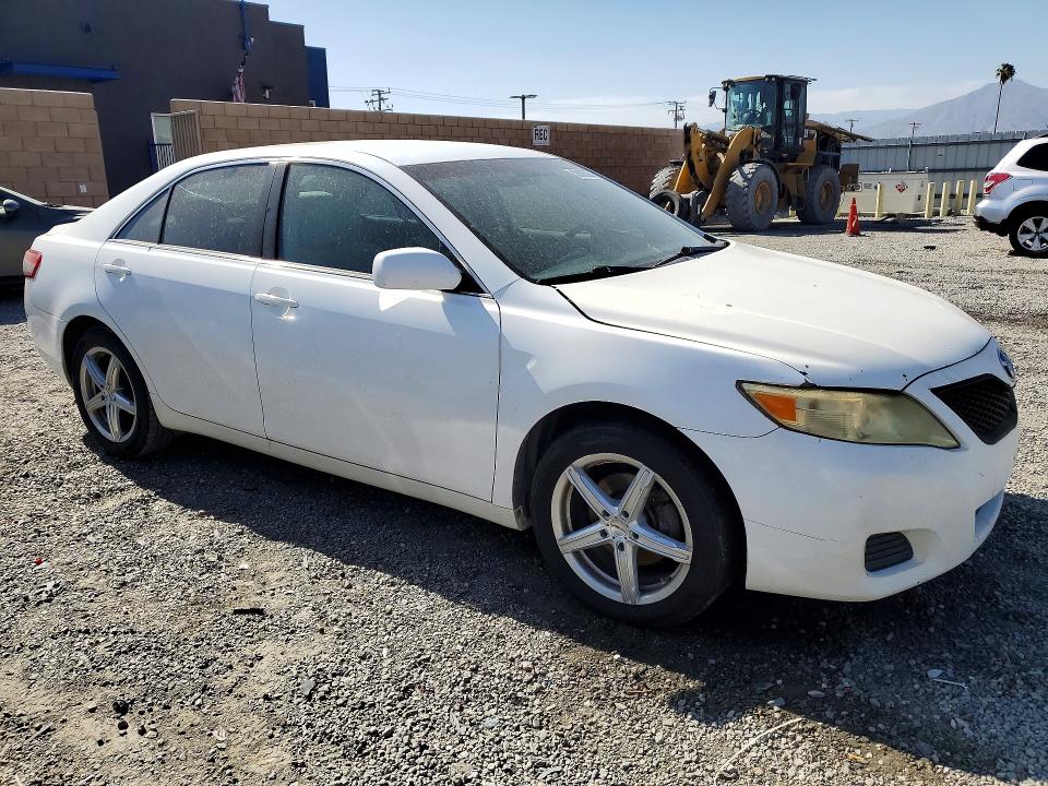 2011 Toyota Camry მანქანა იყიდება აუქციონზე, vin: 4T1BF3EKXBU586720, აუქციონის ნომერი: 55805926