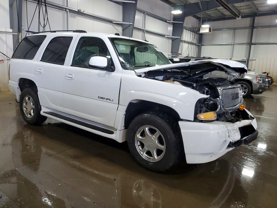 59141966 :رقم المزاد ، 1GKEK63U24J161889 vin ، 2004 Gmc Yukon مزاد بيع