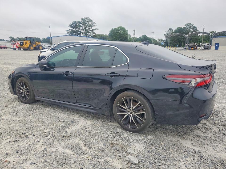 57208916 :رقم المزاد ، 4T1G11AK6MU603546 vin ، 2021 Toyota Camry مزاد بيع