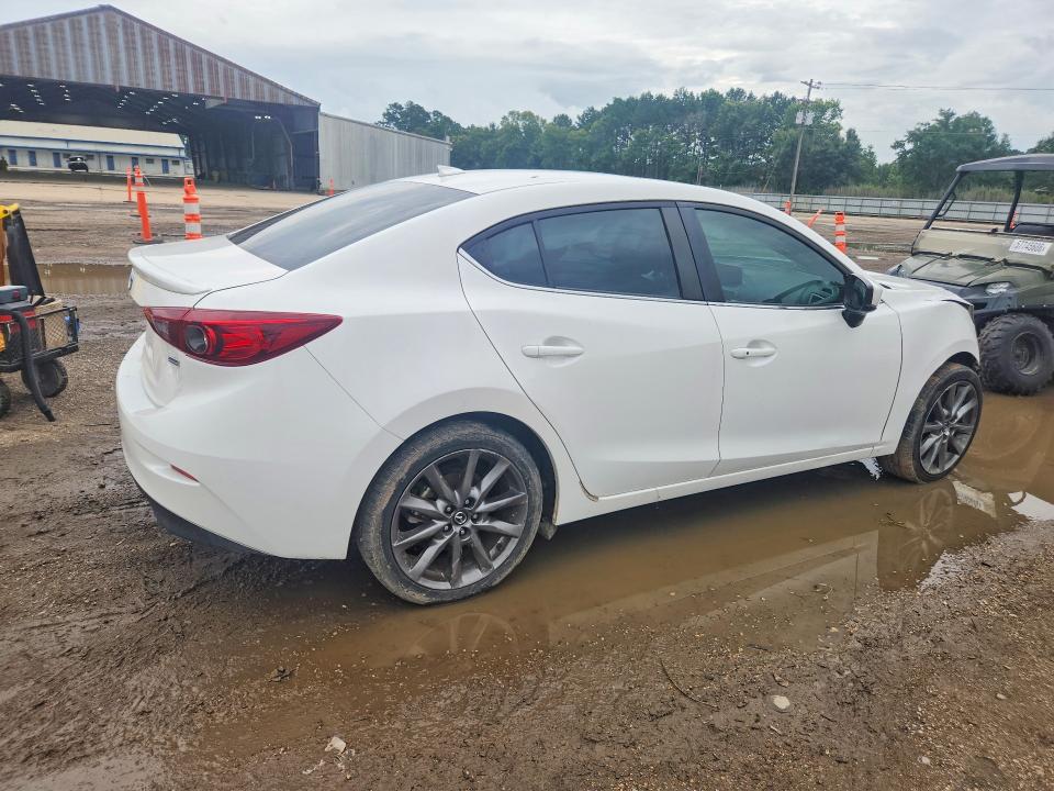 Продажа на аукционе авто 2018 Mazda 3, vin: 3MZBN1V37JM177448, номер лота: 57743226