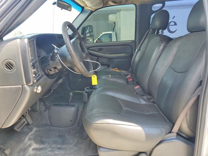 2004 Chevrolet Silverado მანქანა იყიდება აუქციონზე, vin: 1GCJK33284F223001, აუქციონის ნომერი: 58897316