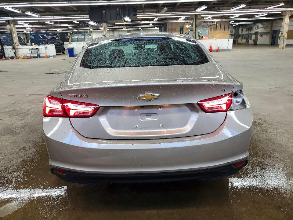 57156876 :رقم المزاد ، 1G1ZD5ST9NF174470 vin ، 2022 Chevrolet Malibu مزاد بيع
