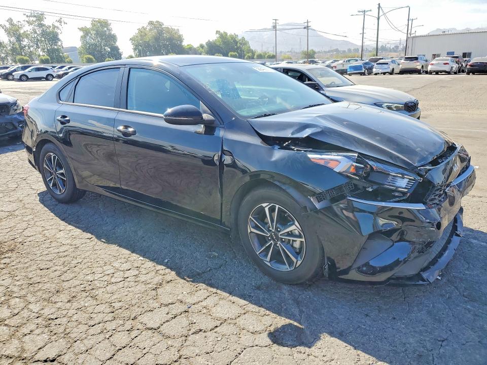 2024 Kia Forte მანქანა იყიდება აუქციონზე, vin: 3KPF24AD9RE750711, აუქციონის ნომერი: 58649886