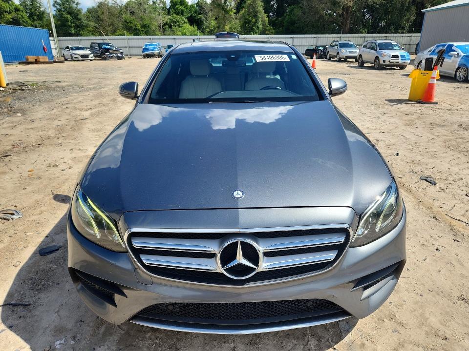 58406306 :رقم المزاد ، WDDZF4JB4HA078497 vin ، 2017 Mercedes-benz E مزاد بيع