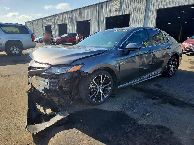 56961826 :رقم المزاد ، 4T1B11HK9KU802975 vin ، 2019 Toyota Camry مزاد بيع