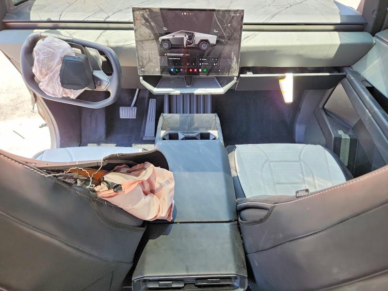 56780016 :رقم المزاد ، 7G2CEGEC2SA080538 vin ، 2025 Tesla Cybertruck مزاد بيع