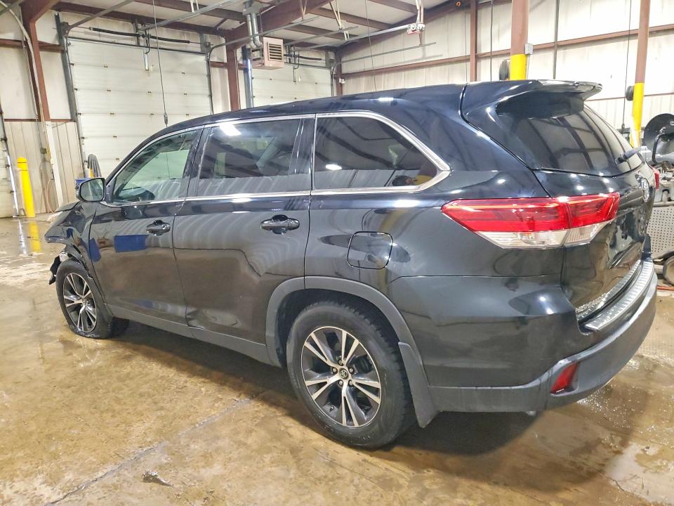 Продажа на аукционе авто 2019 Toyota Highlander, vin: 5TDBZRFH4KS977755, номер лота: 58651086