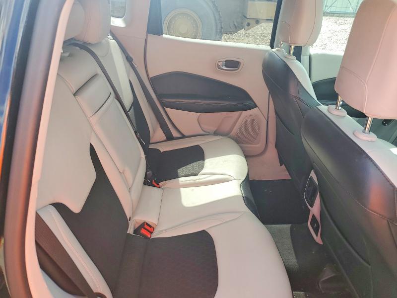 57497566 :رقم المزاد ، 3C4NJCBB4JT468837 vin ، 2018 Jeep Compass مزاد بيع