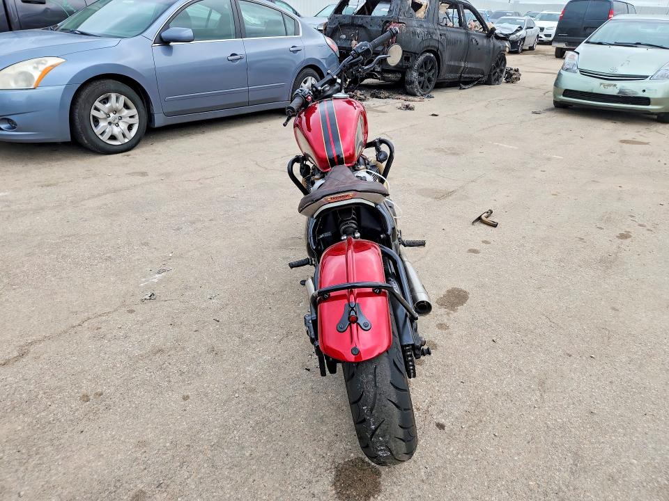 57903696 :رقم المزاد ، SMTD53HL0NTAW7274 vin ، 2022 Triumph Motorcycle Bonneville مزاد بيع