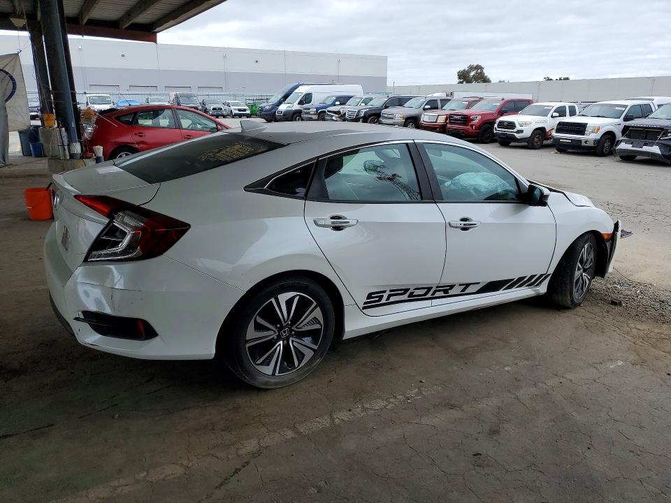 58249086 :رقم المزاد ، 19XFC1F32GE200596 vin ، 2016 Honda Civic مزاد بيع