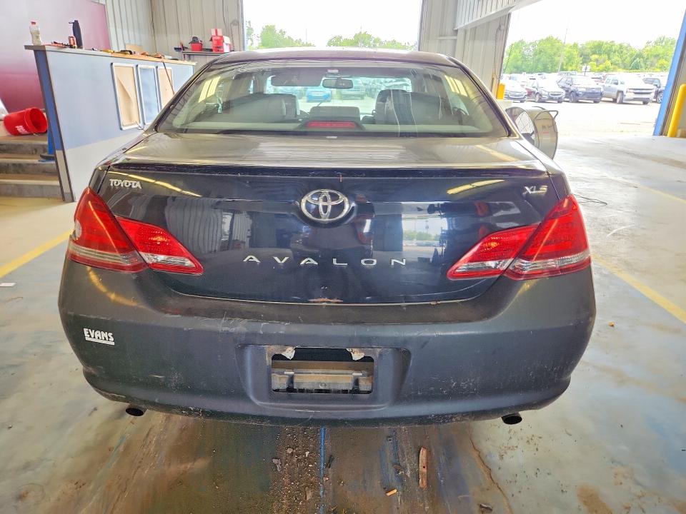 Auction sale of the 2008 Toyota Avalon, vin: 4T1BK36B78U307923, lot number: 59323686