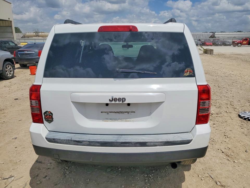 56260676 :رقم المزاد ، 1C4NJPBB0ED859261 vin ، 2014 Jeep Patriot مزاد بيع