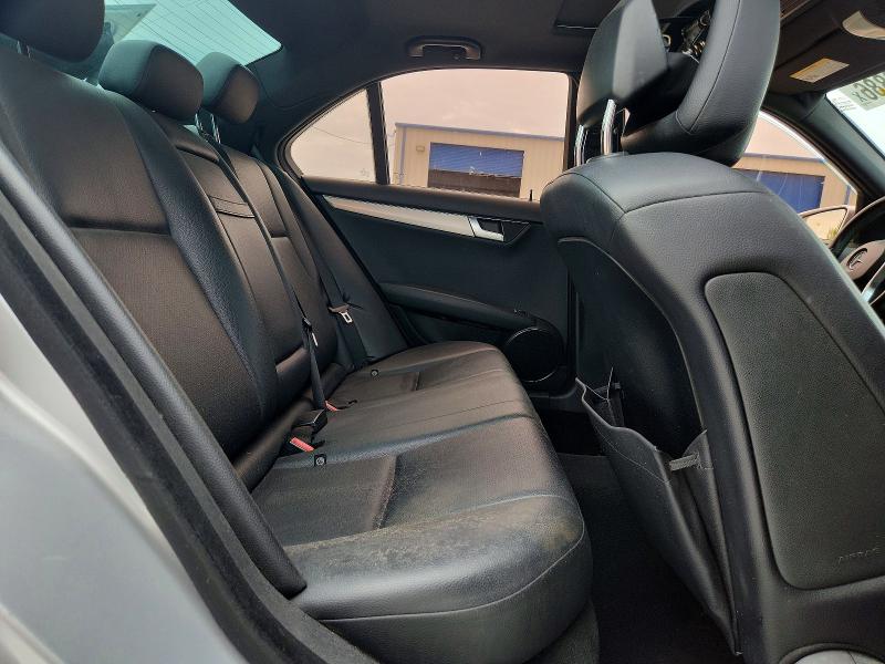 2013 Mercedes-benz C მანქანა იყიდება აუქციონზე, vin: WDDGF4HB2DR294017, აუქციონის ნომერი: 57132886